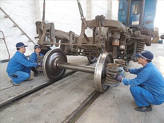 鐵道車(chē)輛運(yùn)用與檢修專(zhuān)業(yè)可以從事什么工作？