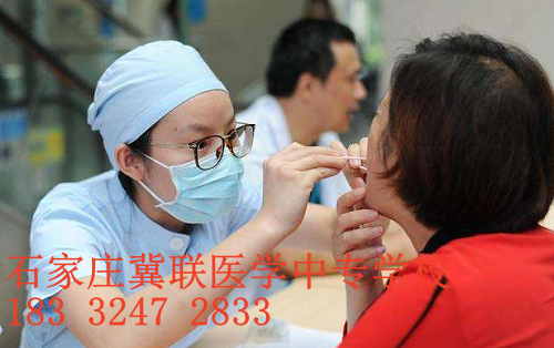 石家莊哪個(gè)中專學(xué)校開設(shè)口腔專業(yè)？